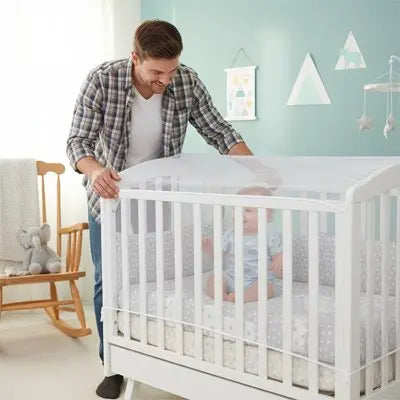 Moustiquaire lit bébé